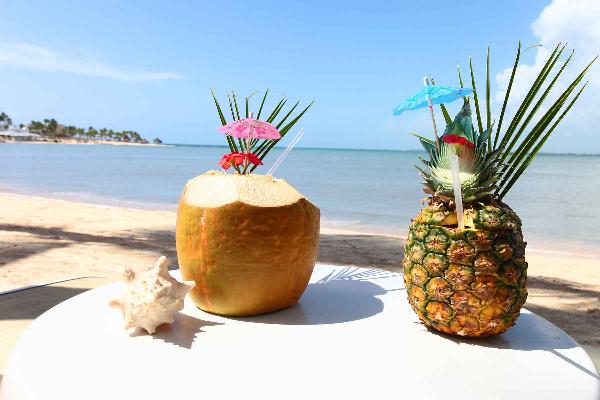 Beach-Bar Luxury Bahia Principe Bouganville