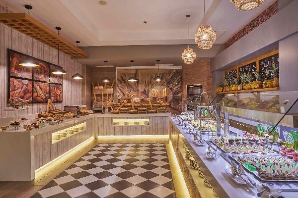 Restaurante Principal Luxury Bahia Principe Ambar Blue