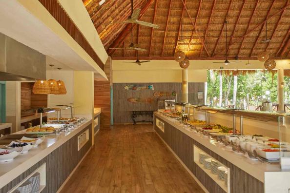 Pool Restaurant Grand Bahia Principe Coba