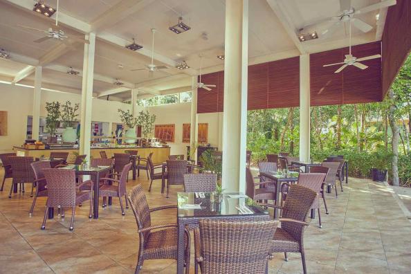 Pool Restaurant Luxury Bahia Principe Sian Ka