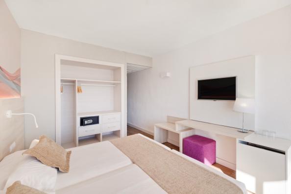 Bahia Principe Coral Playa 1